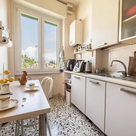 La Terrazza Su *